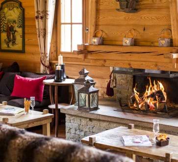 The cosy lounge in the Chartreuse