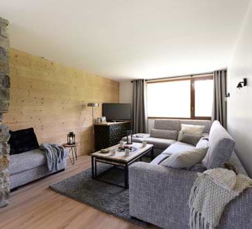Small and stylish Chalet Val Claret