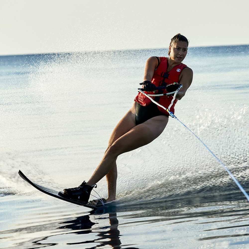 woman waterskiing