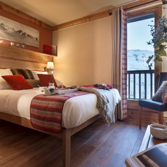 A club double room