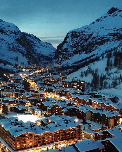Night time view of Val dIsere
