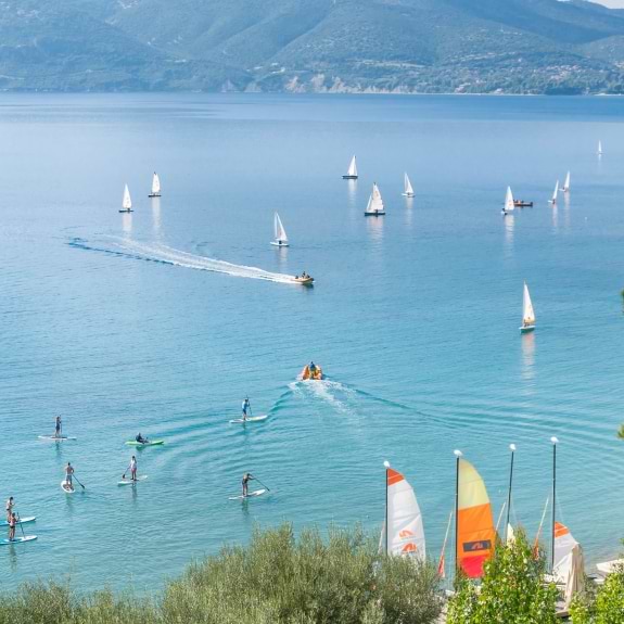 Sailing and paddle boarding at Vounaki Beach Club