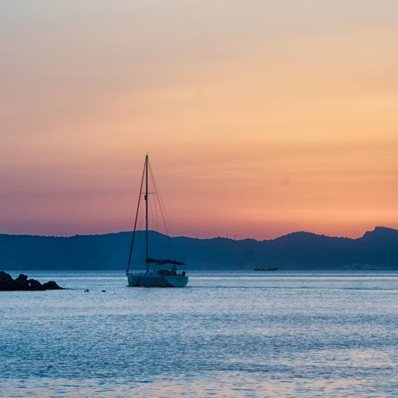 Neilson yacht leaving harbour