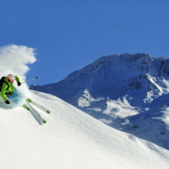 Skiing in fresh powder