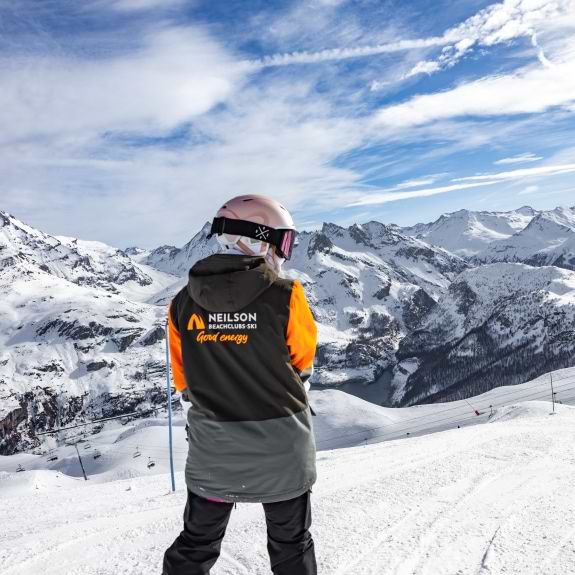 Neilson Mountain Expert in Val d'Isere
