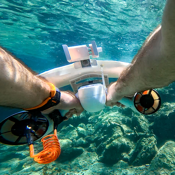 Underwater adventures with sea scooters at Neilson | Cook's Club Adakoy