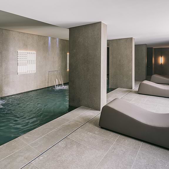 Thermal spa and pool