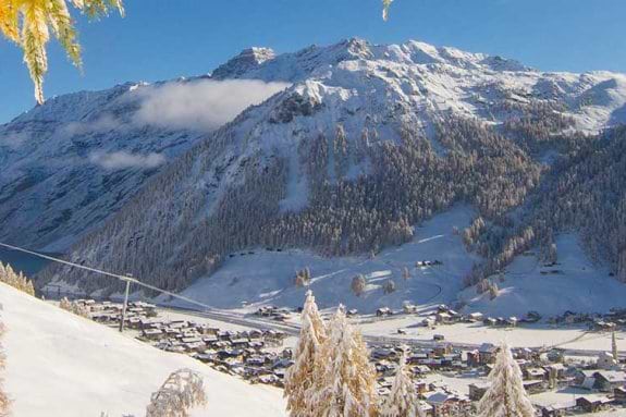 the village of Livigno in Italy covered in snow