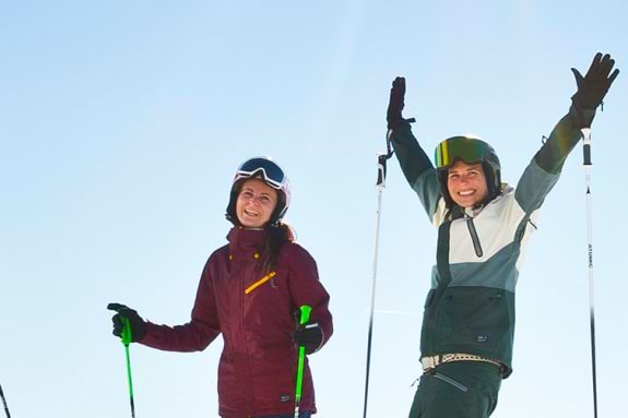 friends skiing