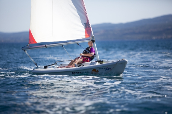 kid sailing