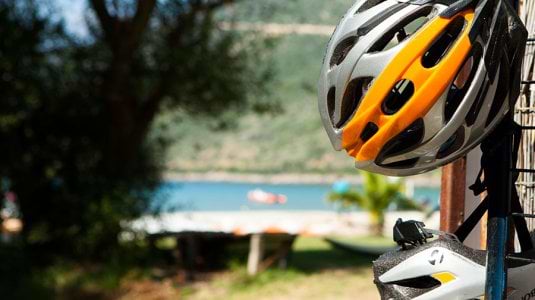What to wear while cycling on holiday