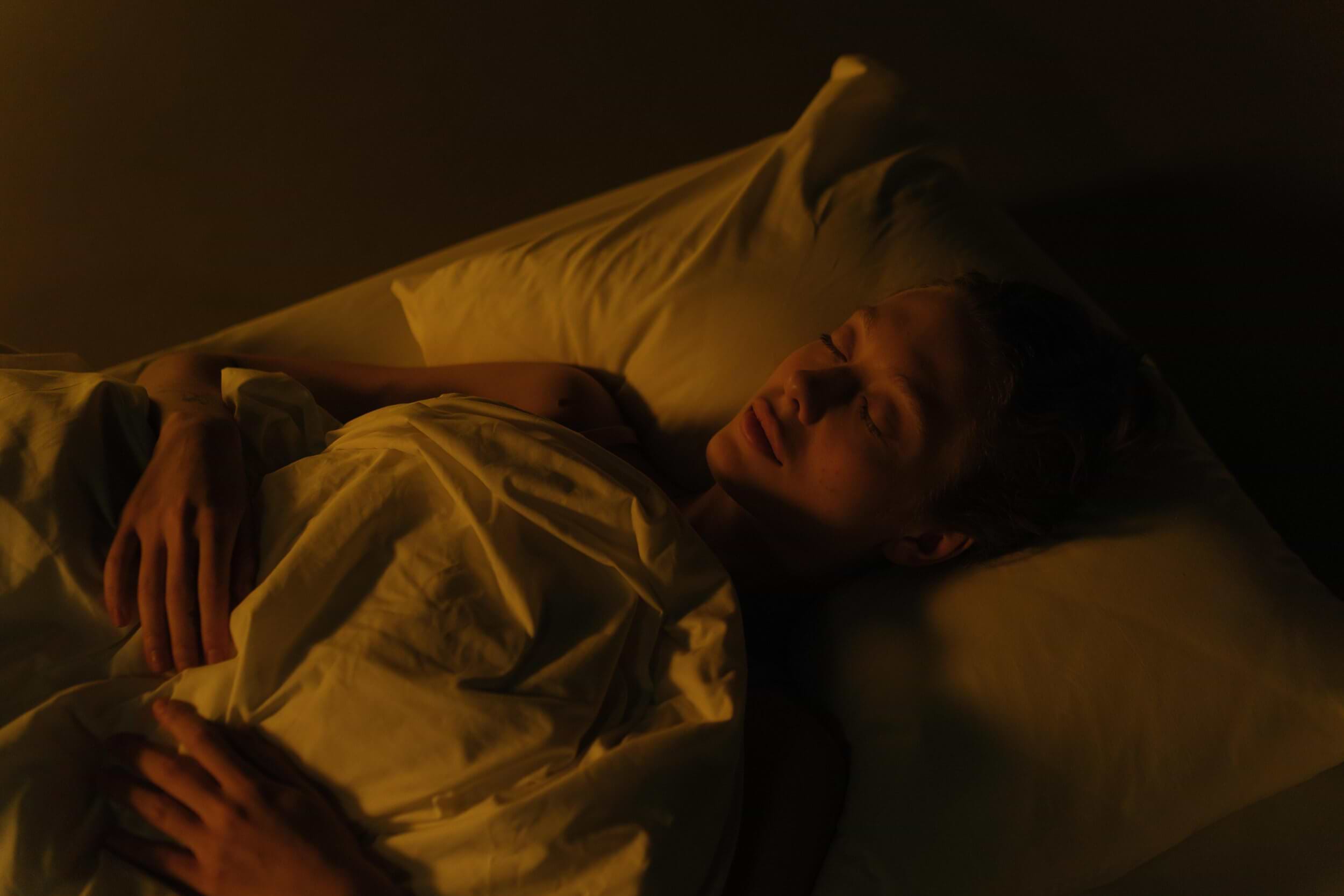 Decoding New Research: The Golden Hour for Falling Asleep