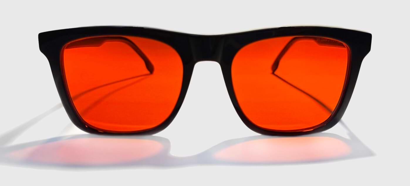 Blue light-blocking glasses explained: The evidence for sleep gains explained