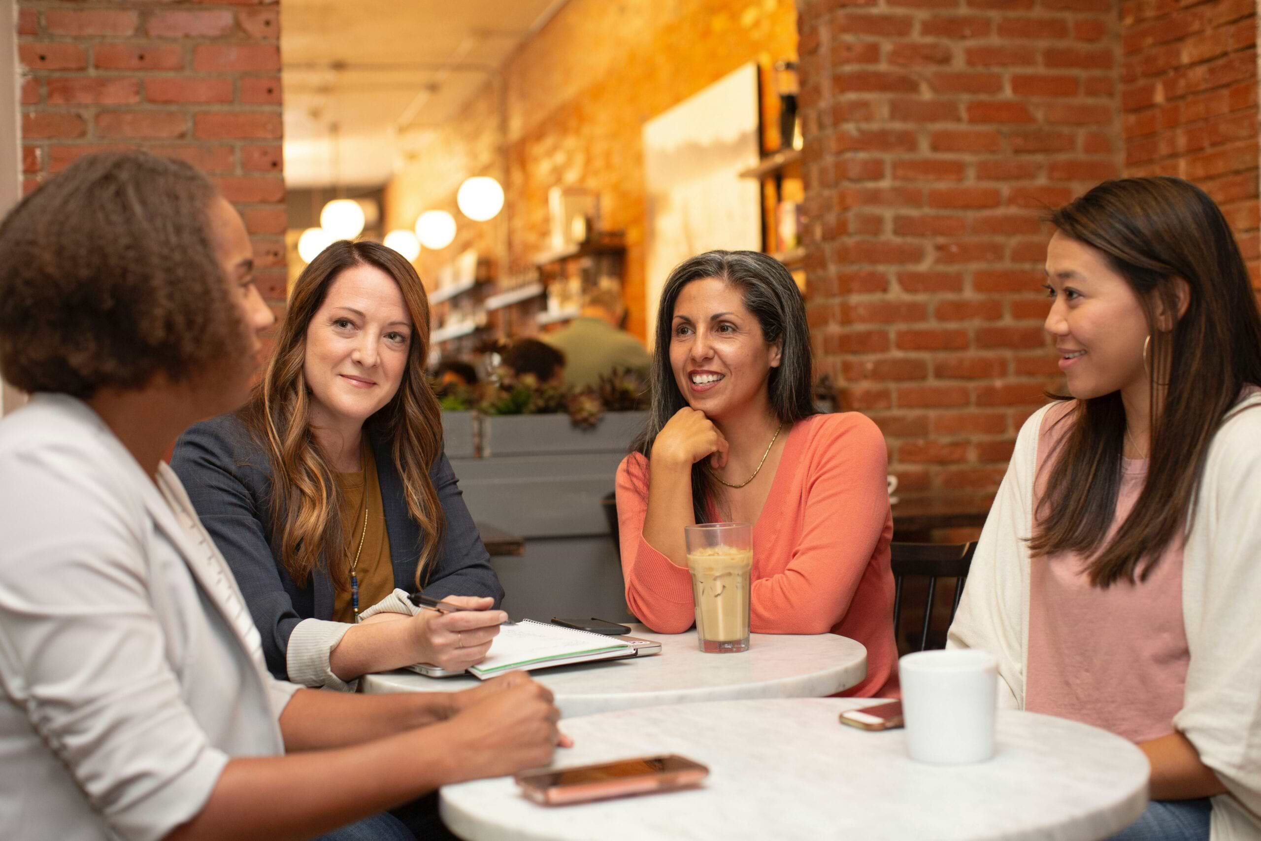 When Does Perimenopause Start? Average Age and Early Signs