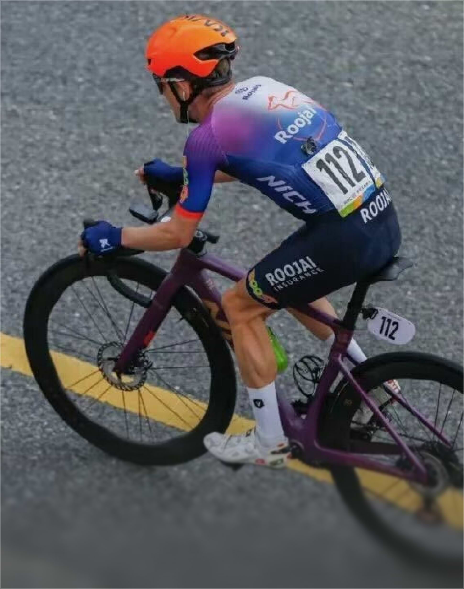 Roojai Insurance Cycling Team