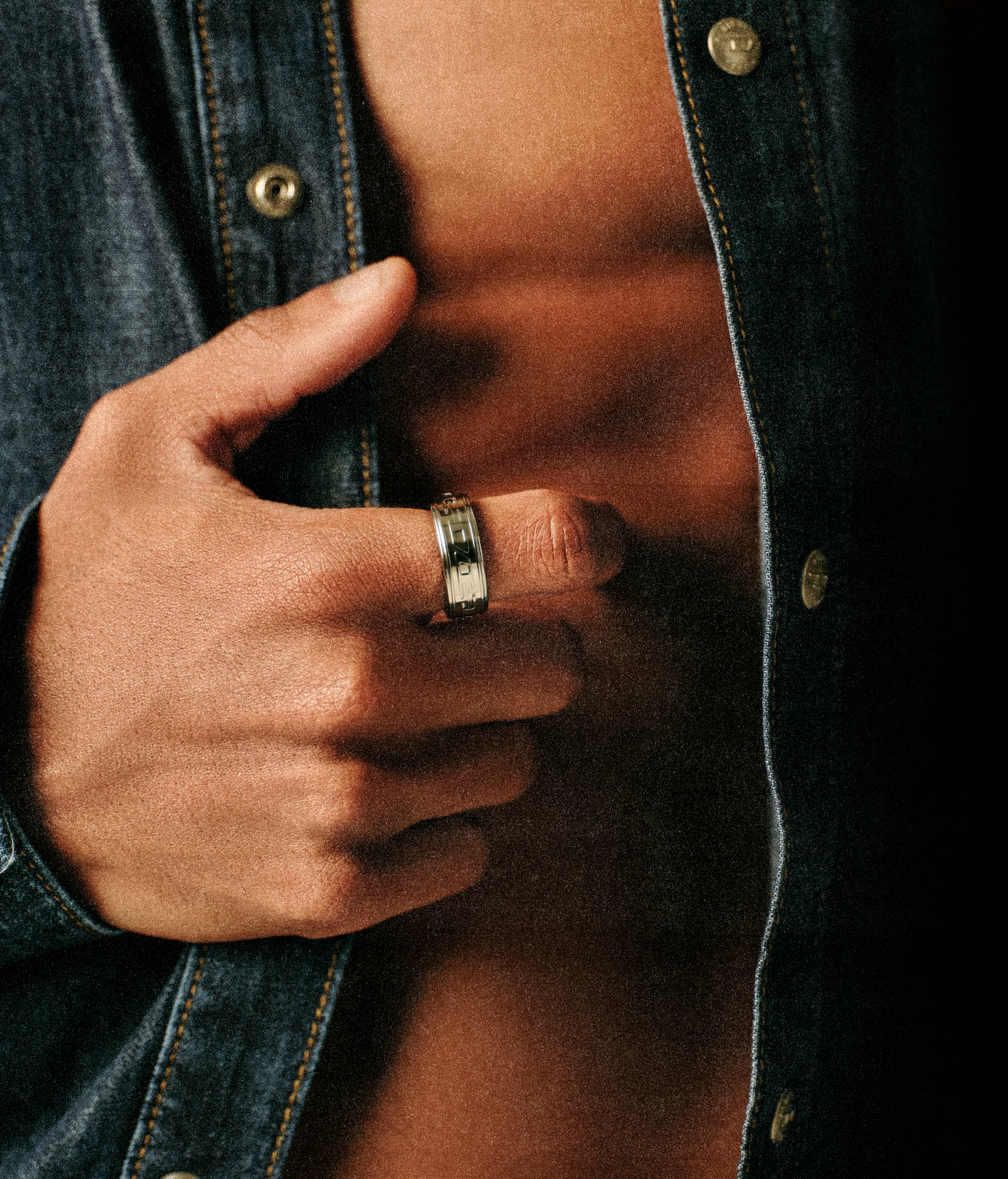 Cryo variant hero background left