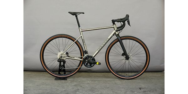 CGR Ti - Shimano 105 Di2 - Medium