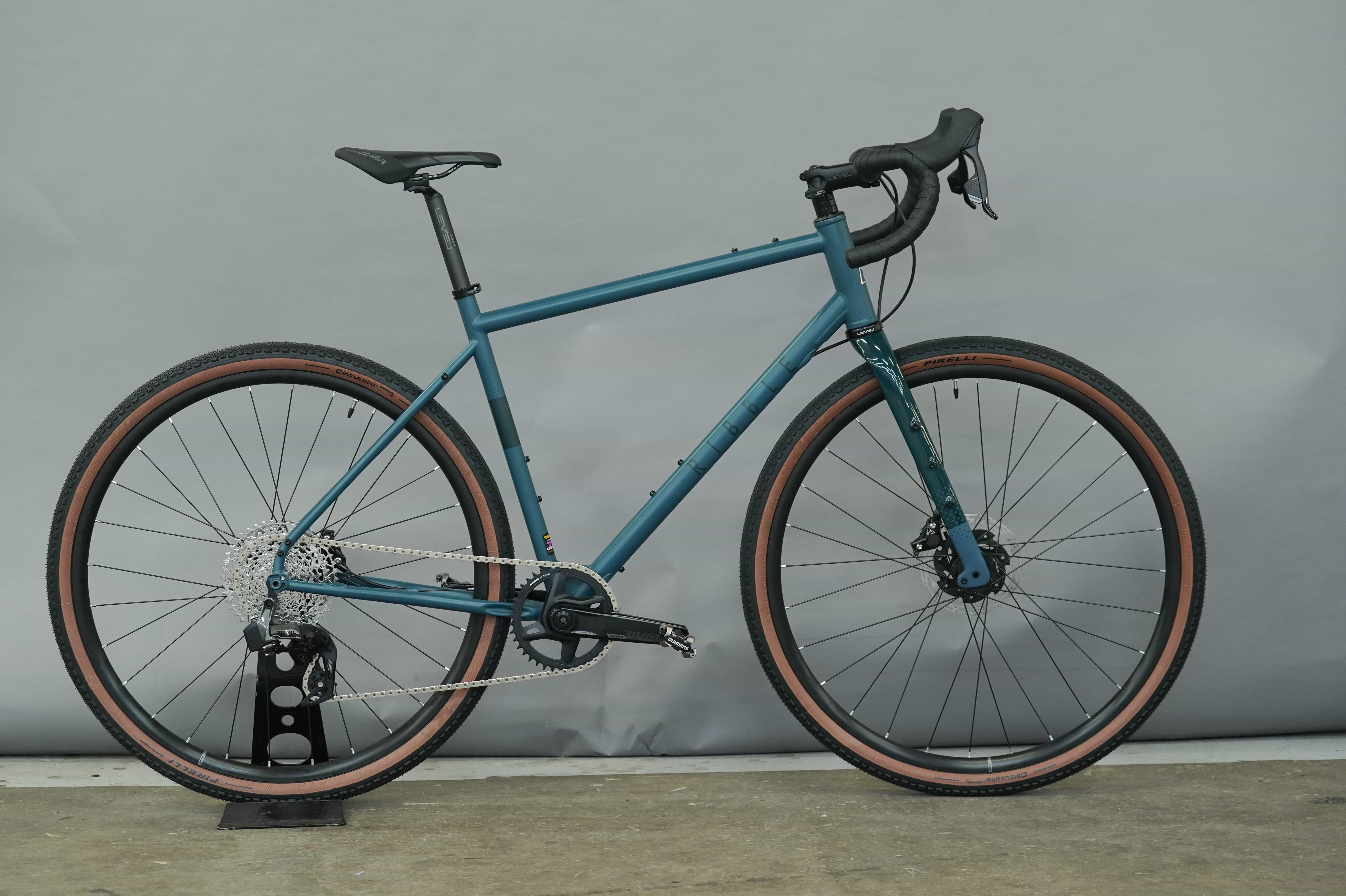 Gravel 725 - SRAM Rival XPLR AXS - Large