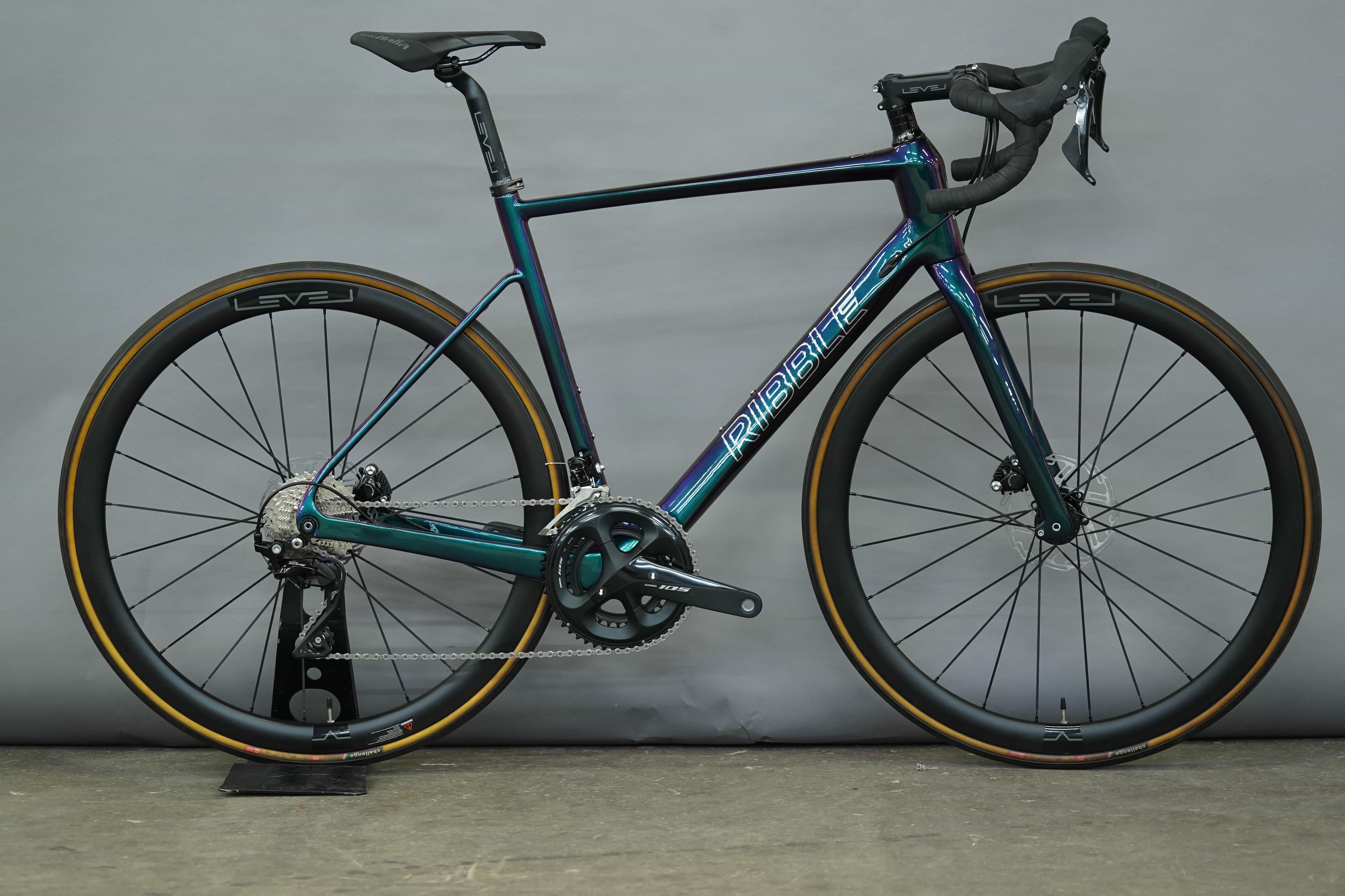 R872 Disc Custom Colour DAzur Flip 105 R7000