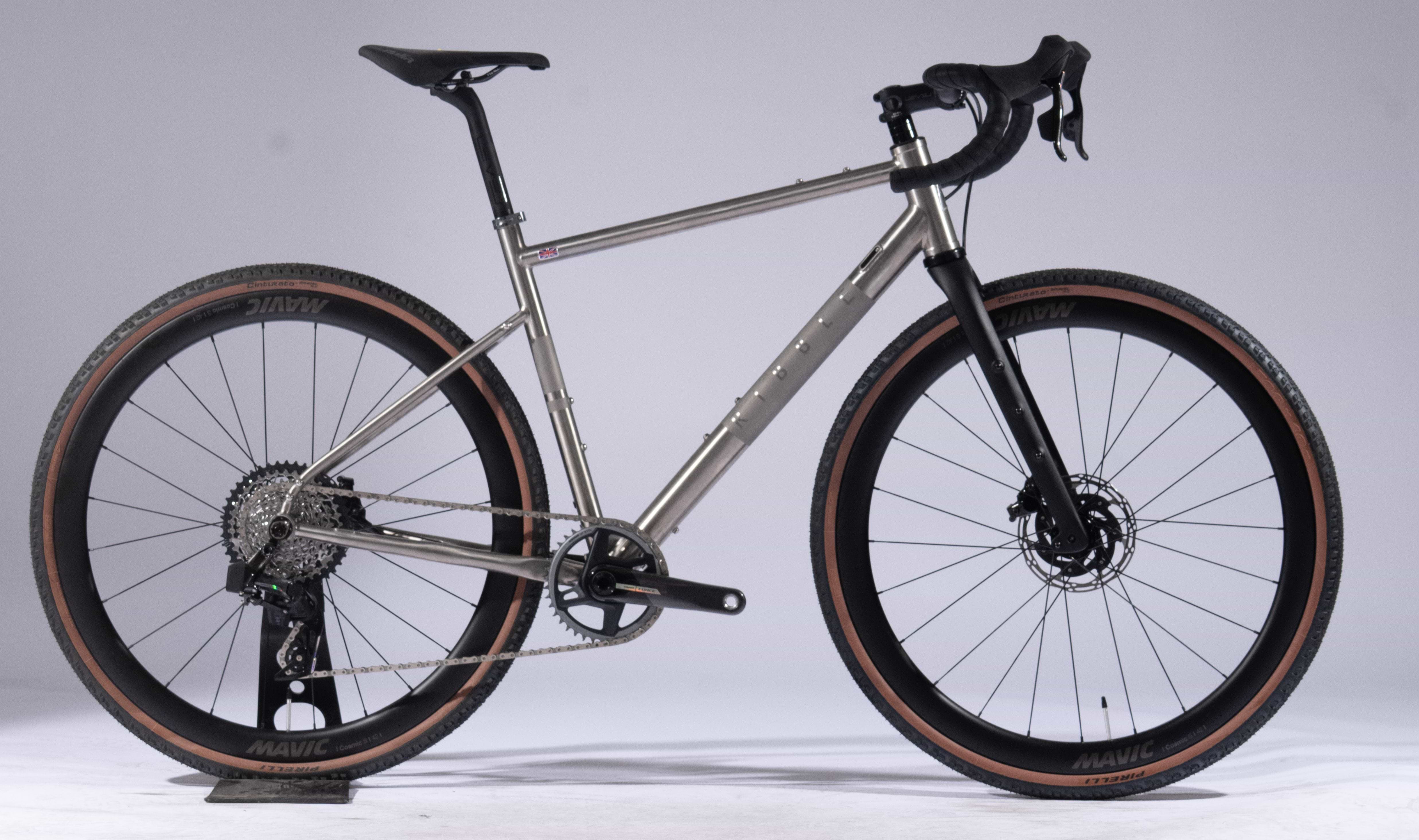 Gravel Ti - SRAM Force XPLR AXS - Medium