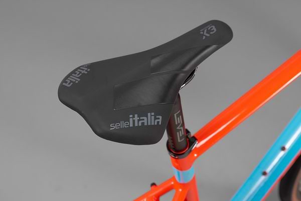 Sattel