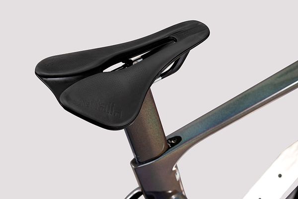 Saddle