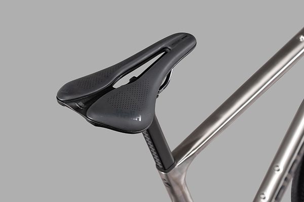 Saddle