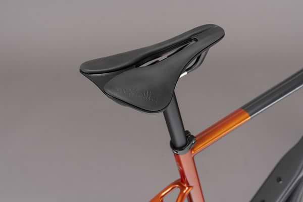 Saddle