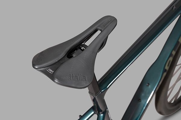 Saddle