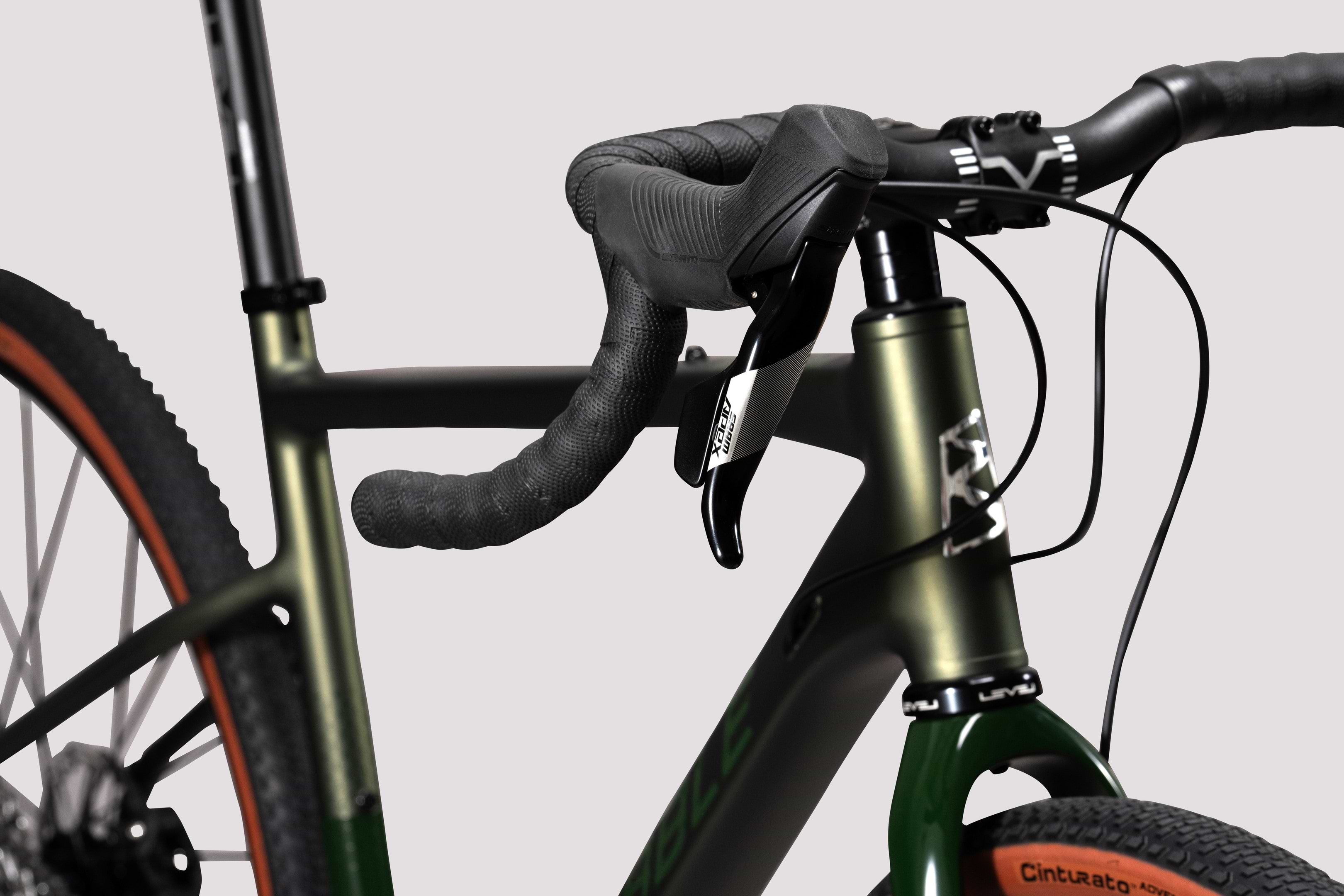 Gravel bicycle top