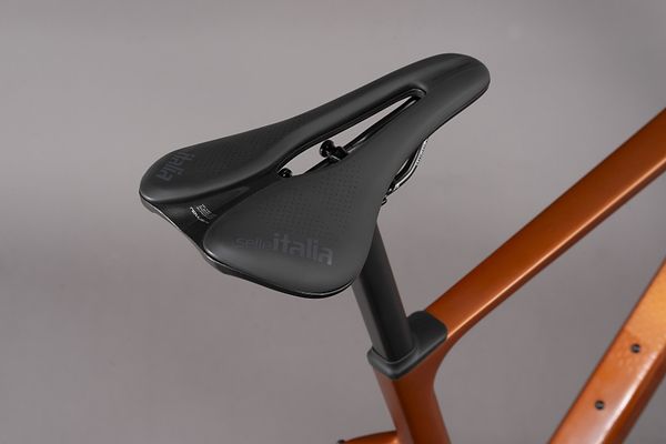 Saddle