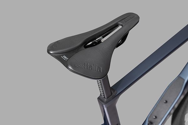 Saddle