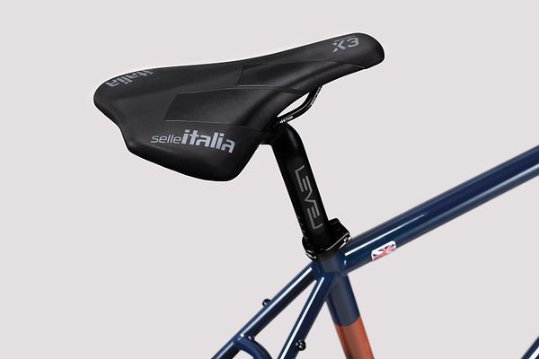 Saddle