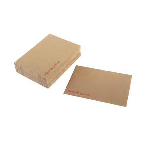 Q-Connect Envelope 238x163mm Board Back Peel and Seal 115gsm Manilla (Pack of 125) KF3518