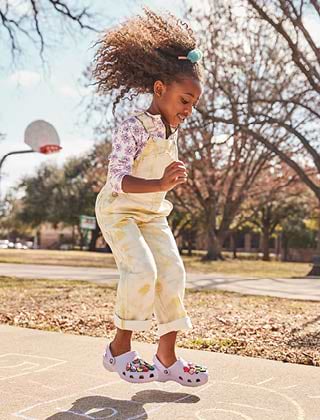 Kids wearing crocs outlet