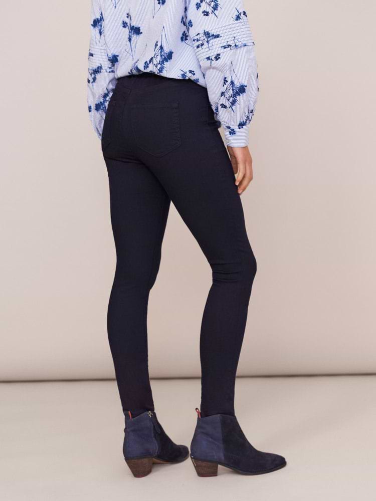 White deals stuff jeggings