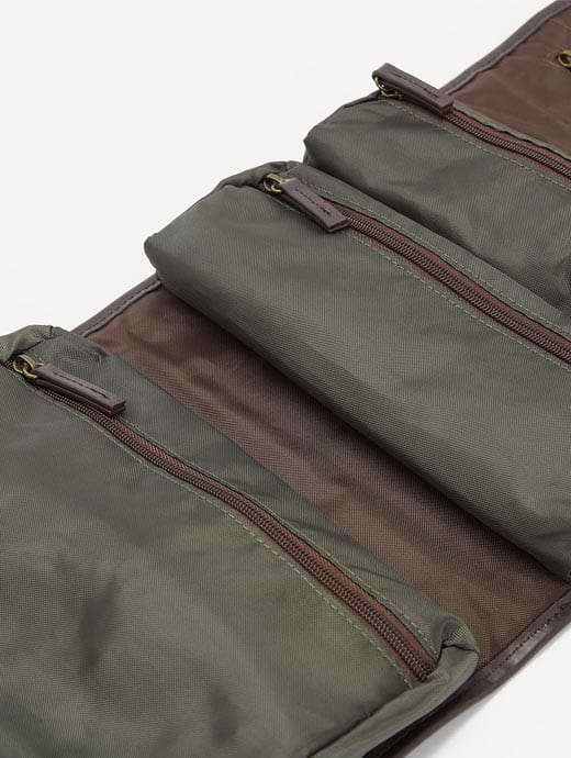 Barbour drywax washbag 2025
