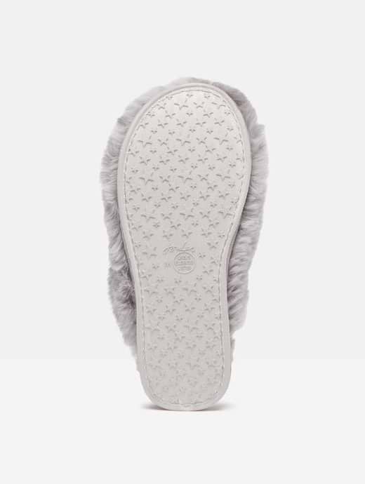 Sperry fuzzy sale slippers