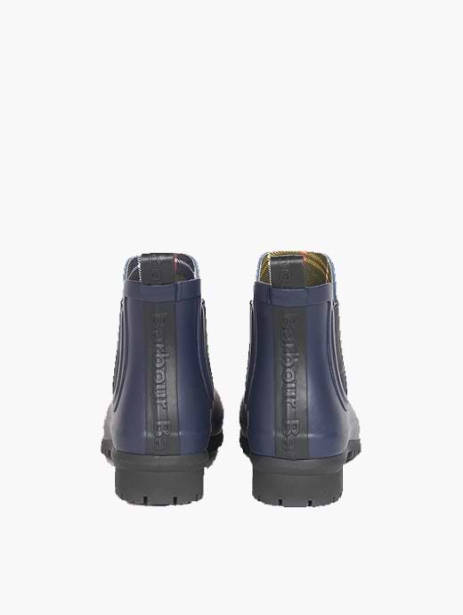 Navy hotsell barbour boots