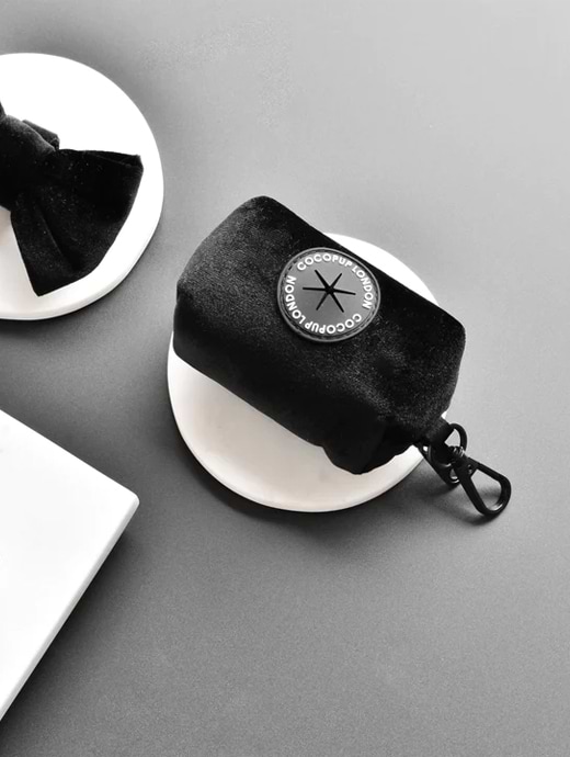 Cocopup London Poop Bag Holder Luxe Velvet Noir 