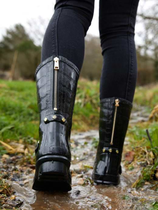 Short wellington boots with on sale zips