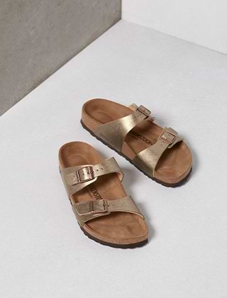 Sandals & Flip Flops