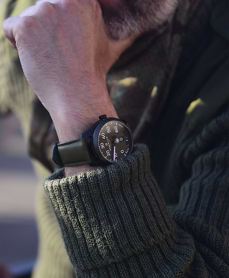 Wear a d day military watch inspired by ww2 jeep instrument