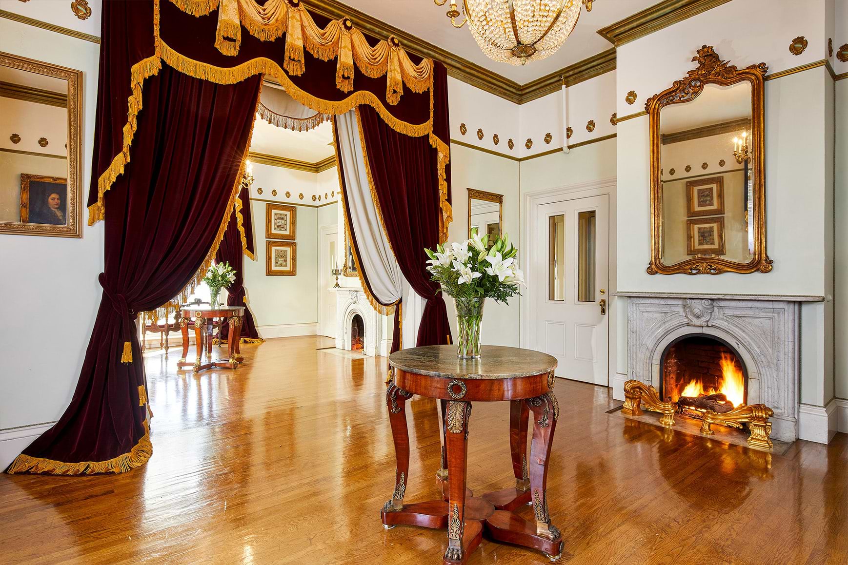 Colonial Fixtures at This Extravagant Historic Manor With Bay Views and Superb Gardens
