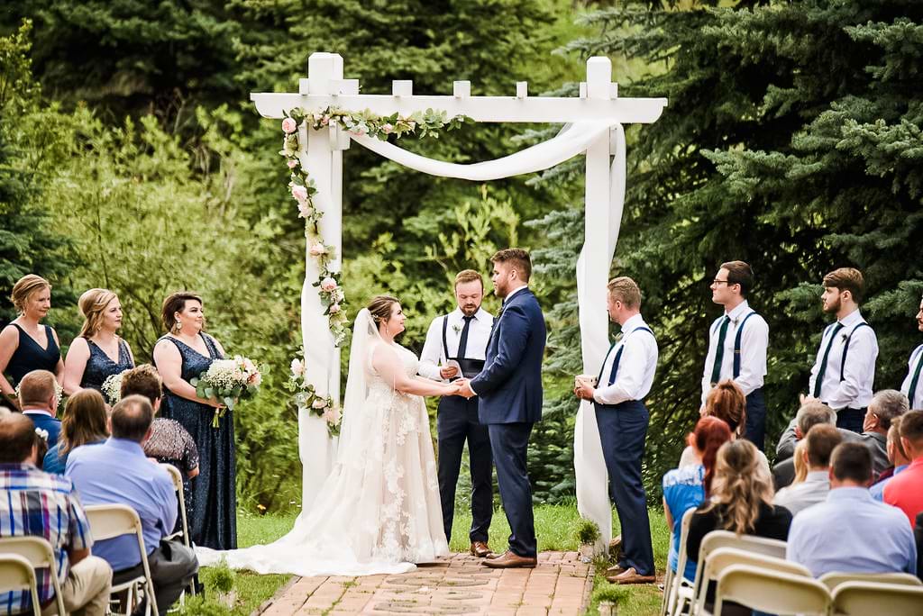 Nestled Among the Magnificent Rockies, This Ravishing CO Wedding Venue Mixes Rural Charm With Refined Elegance