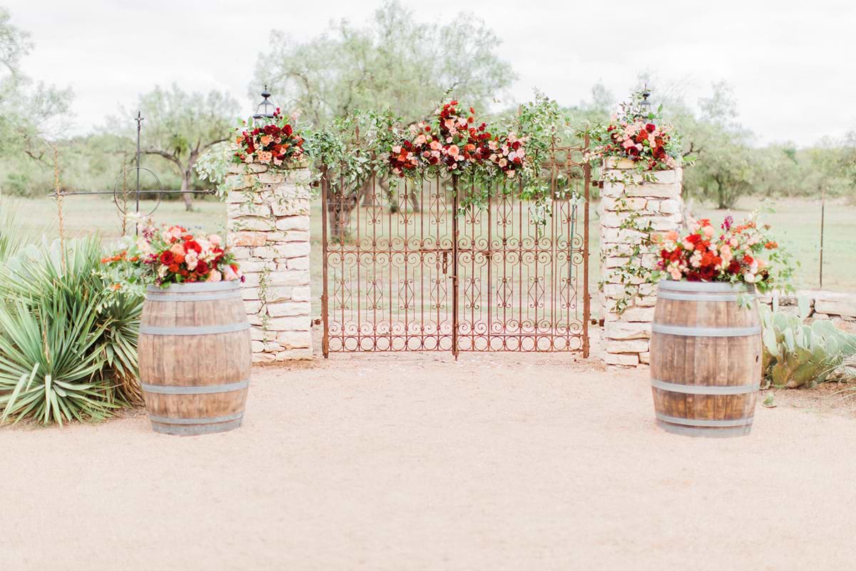 The iron gates as a ceremony backdrop for your Texas wedding