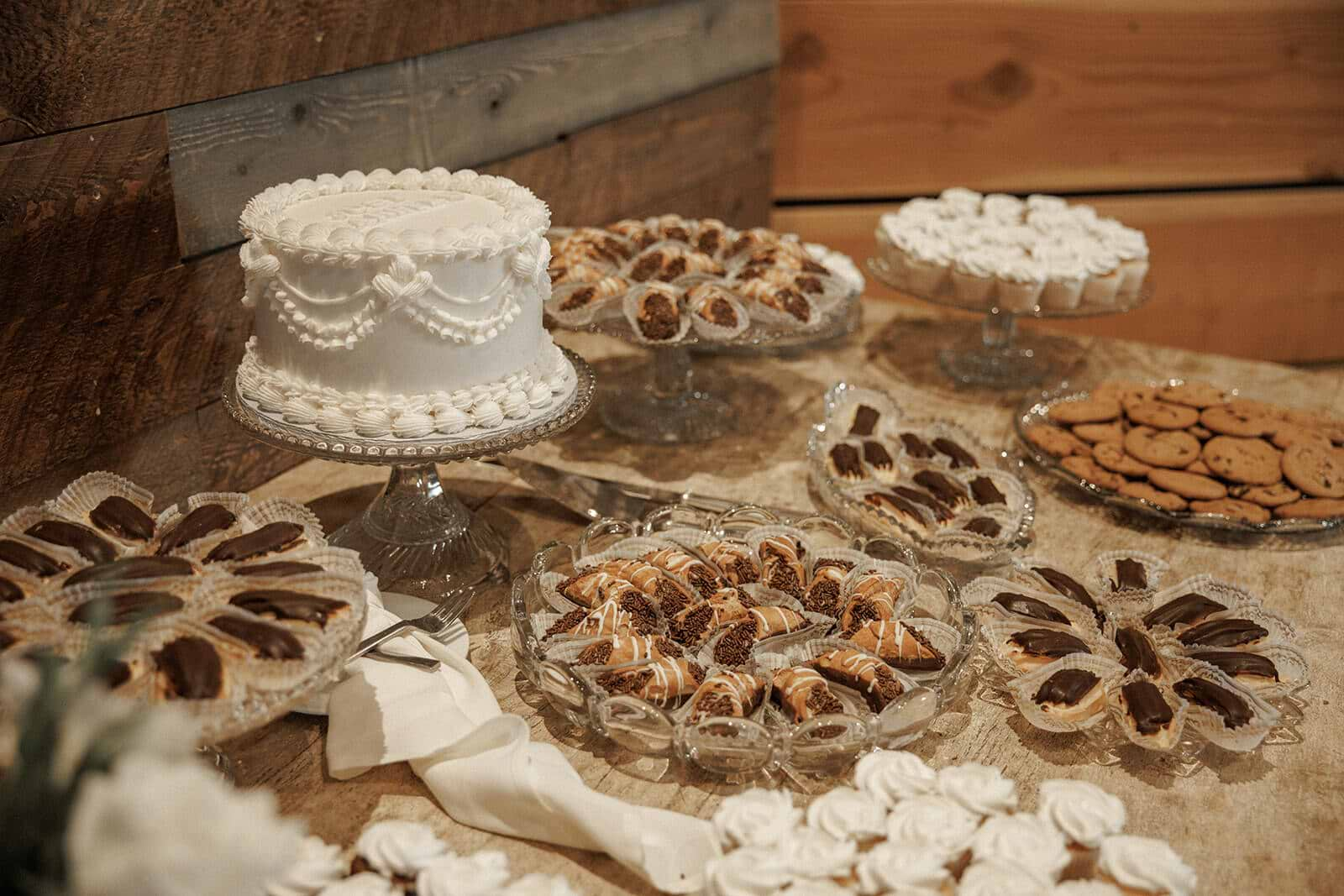 Cake and dessert table - Galway Downs by Wedgewood Weddings