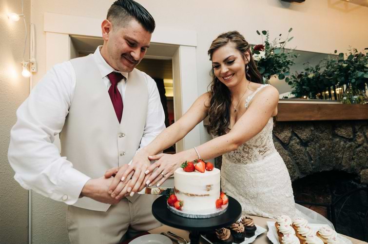 Modern Love in the Mountains: Boulder Creek Indoor Wedding Scence Stealer: the cake cutting photo moment!