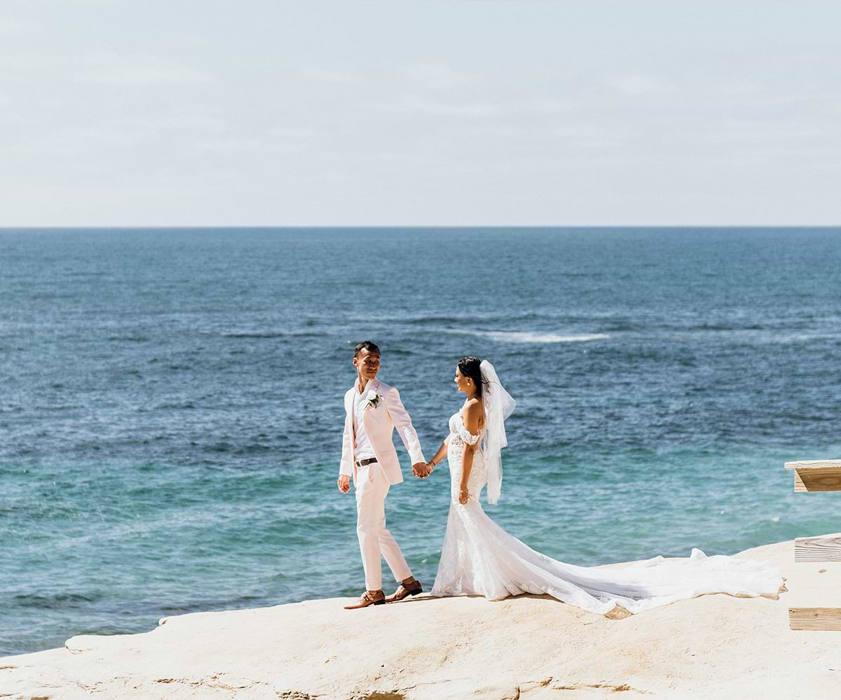 Couple on beach - Cuvier Club by Wedgewood Weddings