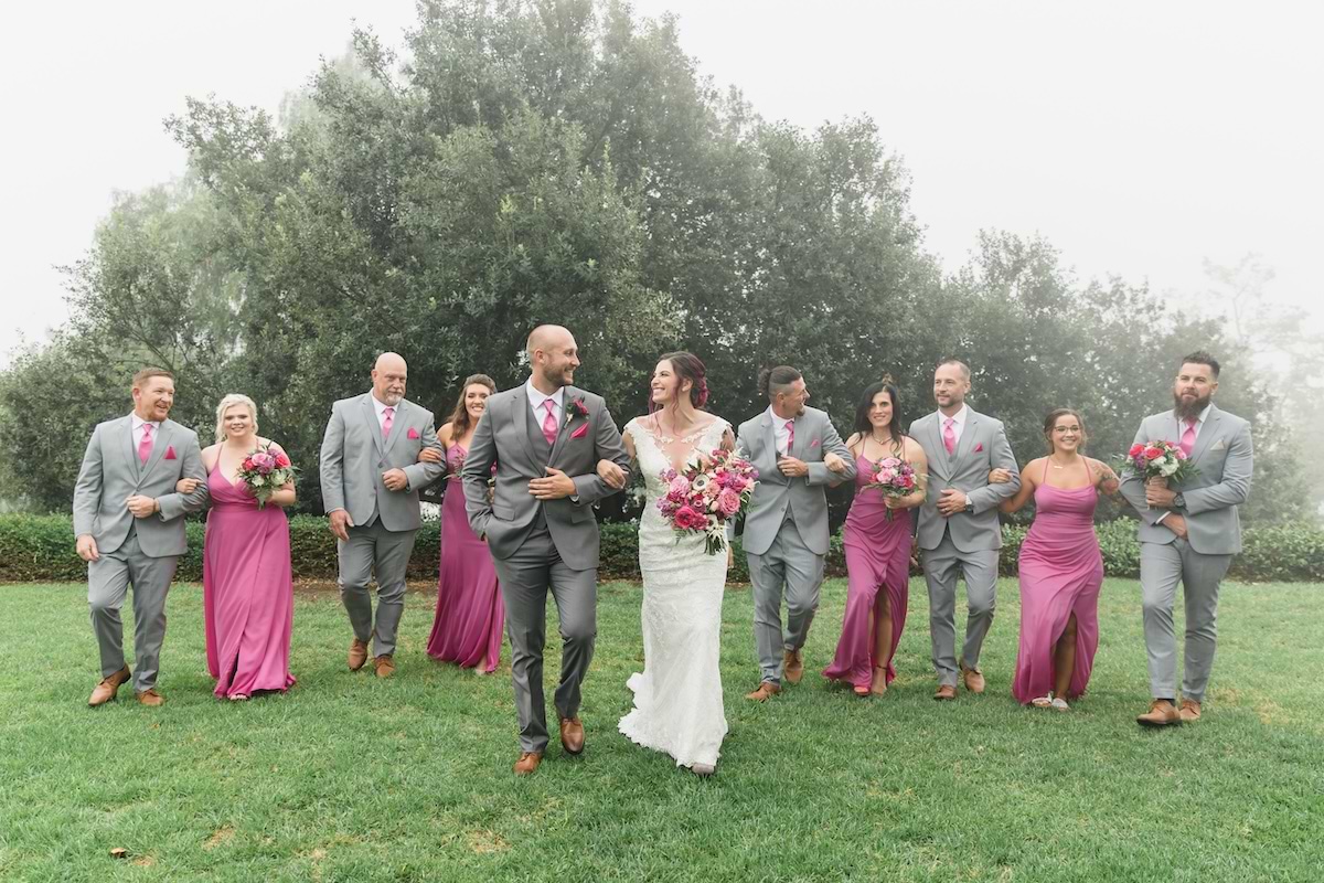 GET WEDDING COLOR INSPO FROM ON-TREND COUPLES - SEE THIS BEAUTIFUL WEDDING AT CANOPY GROVE IN CALIFORNIA 